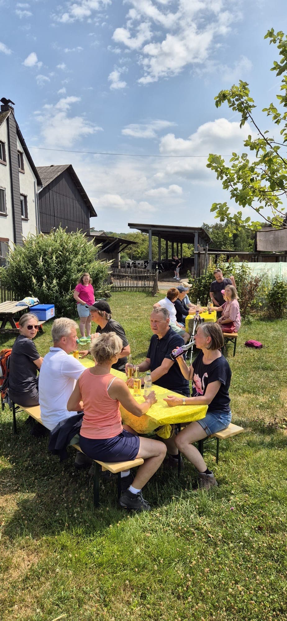 Ausverkaufte Naturgenuss-Wanderung rund um Linz am Rhein