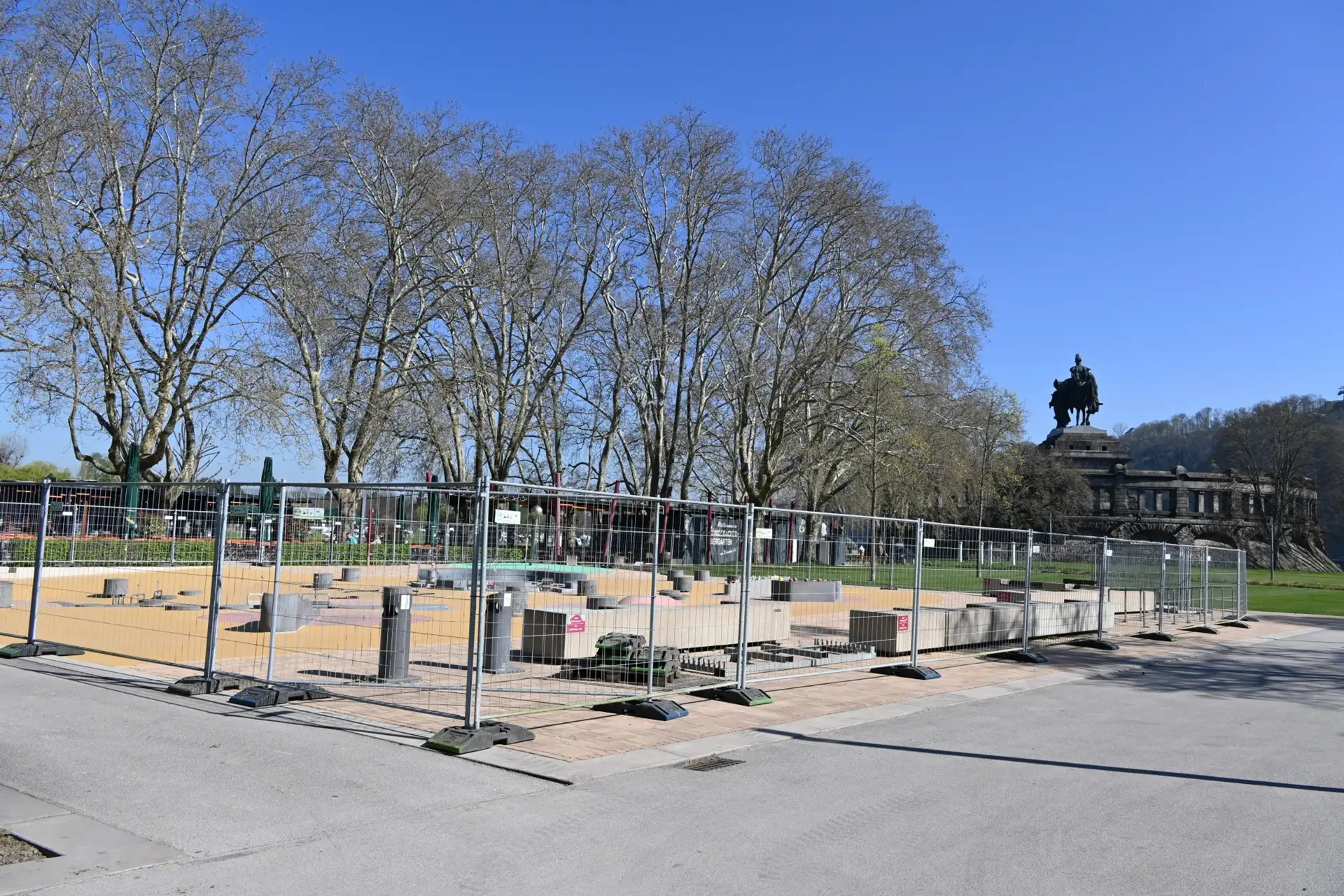 Wasserspielplatz in Koblenz bereitet sich vor
