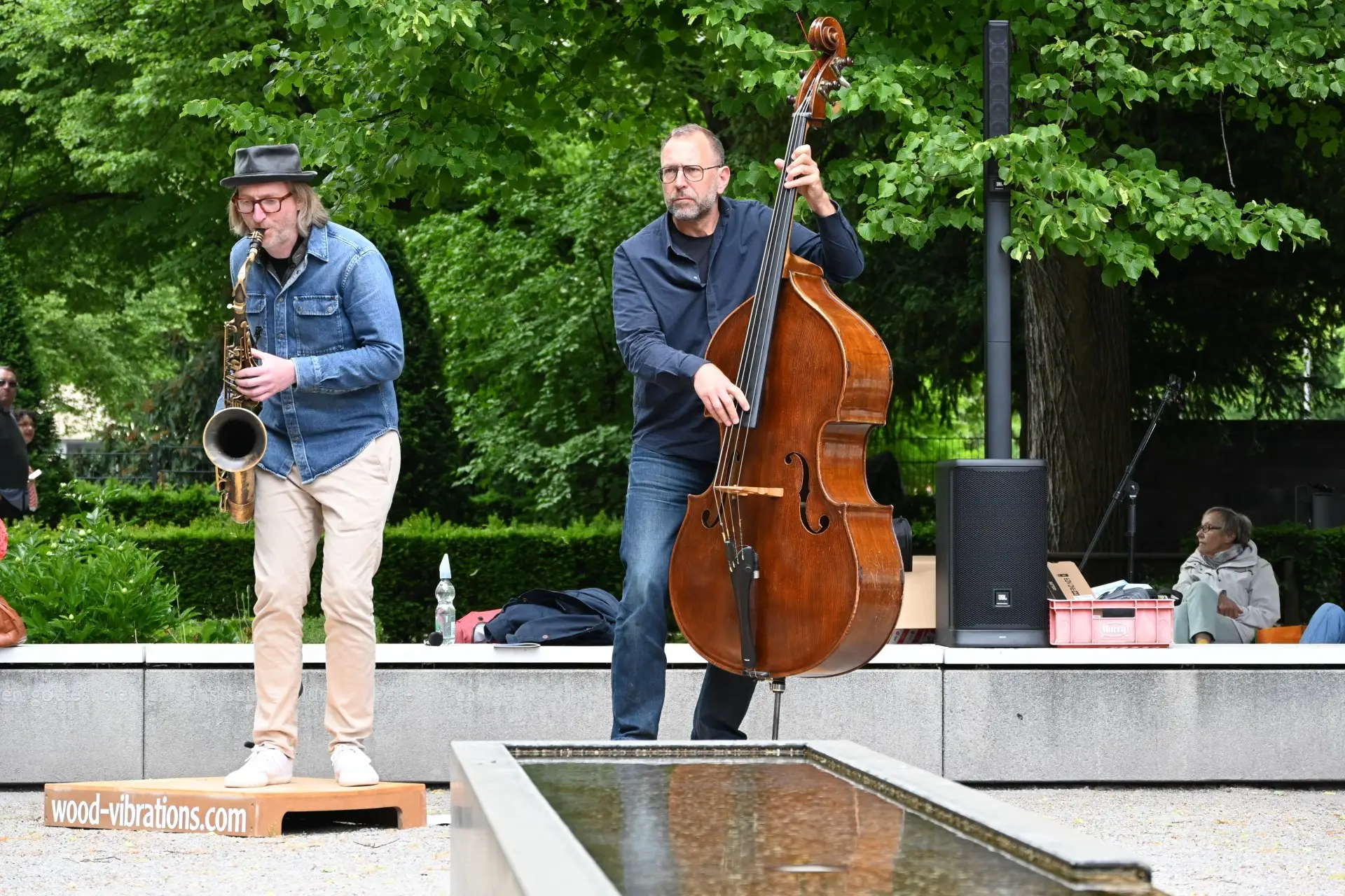 Open-Air-Konzert im Paradiesgarten: Wood Vibrations bei „Koblenzer Gartenkultur“