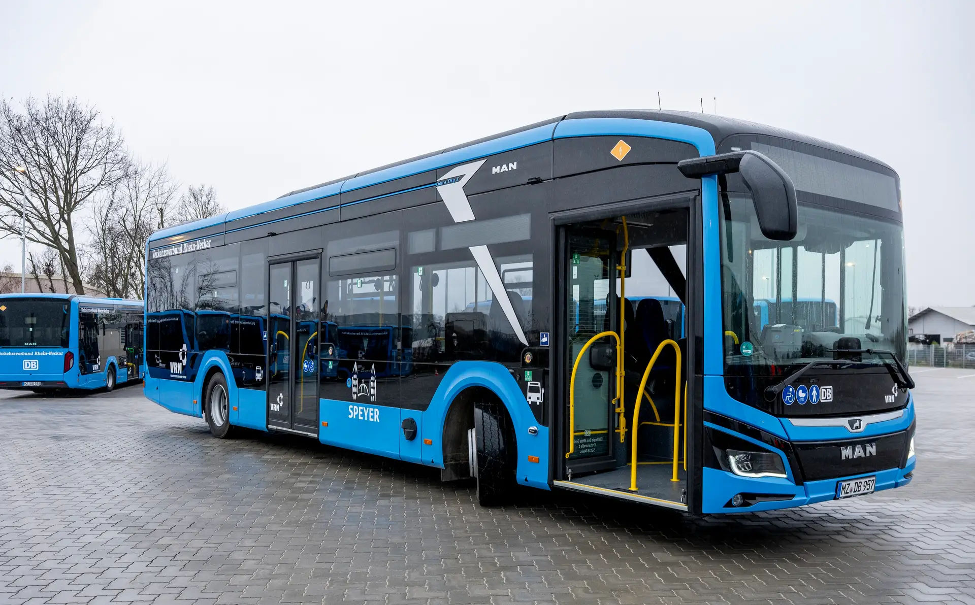 Foto eines E-Busses.