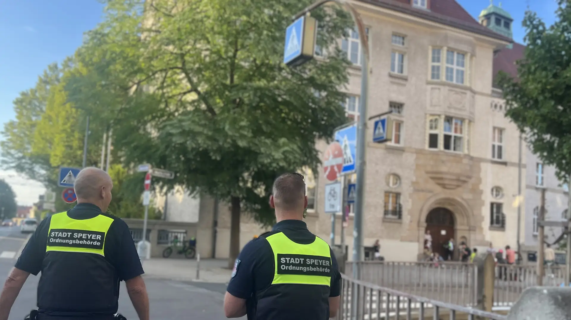 Mehr Sicherheit für Schulwege in Speyer: Verstärkte Überwachung an Grundschulen